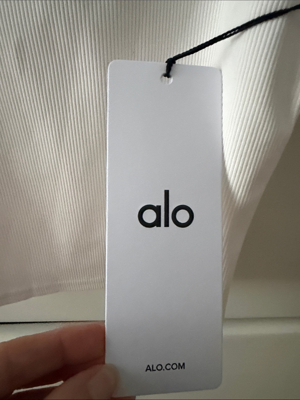 NWT. Alo Goddess Ribbed Go-To Tank - Picture 5 of 6
